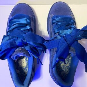 Women’s 7.5 Puma Basket Heart Baja Blue Sneakers